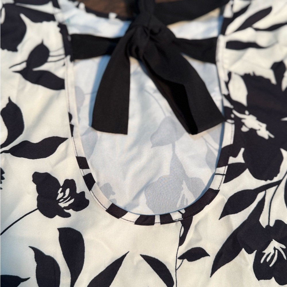 Chic Black and White Floral Top with Bow